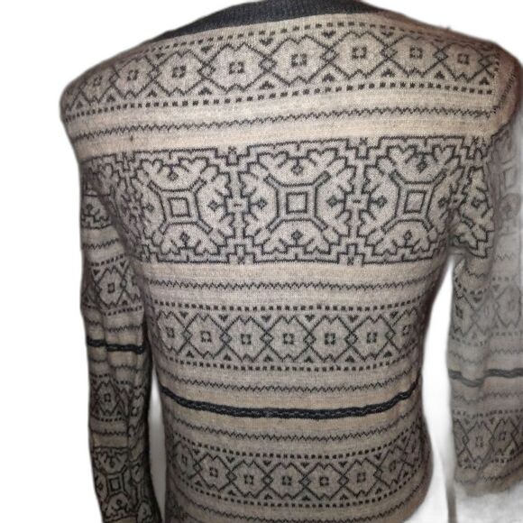 J crew Gray and White size medium with cashmere warm sweater - Christmas Sweater - Picture 3 of 4